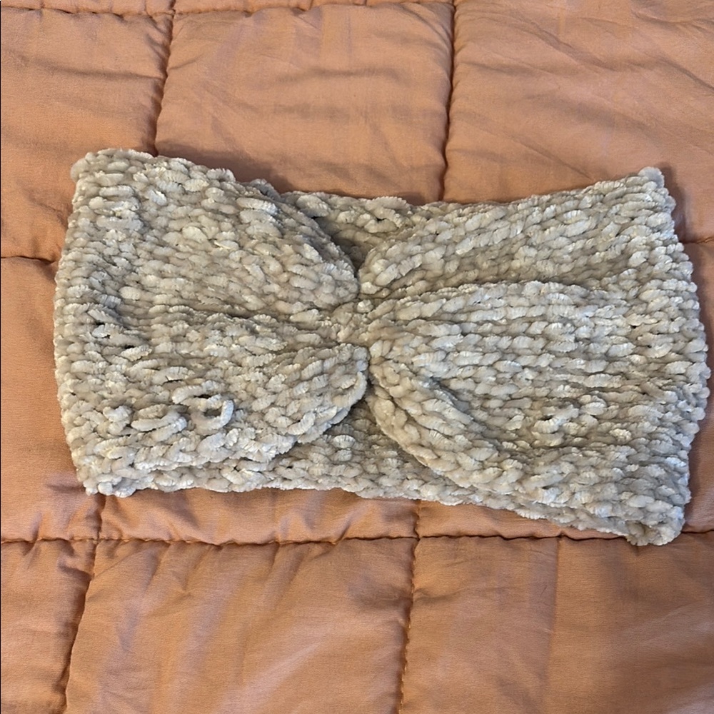 Cozy Cream Knit Headband